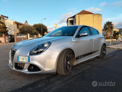 Usata Alfa Romeo Giulietta Quadrifoglio Verde 235 CV (172 kW) 2011 Utilitaria