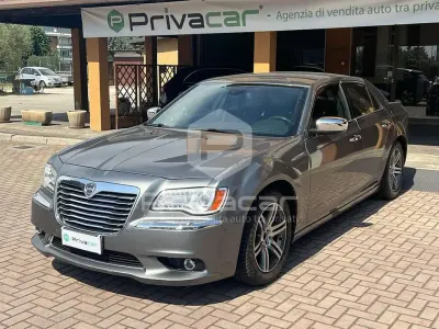 Usata Lancia Thema Platinum 239 CV (175 kW) 2012 Grigio Berlina