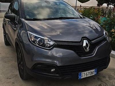 Usata Renault Captur 120 CV (88 kW) 2013 Grigio SUV