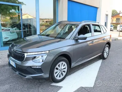 Usata Skoda Kamiq Selection 95 CV (69 kW) 2025 Grigio SUV