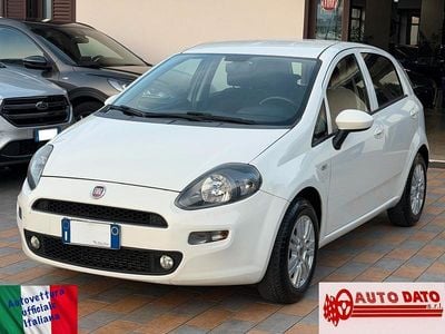 Usata Fiat Punto Lounge 74 CV (54 kW) 2015 Bianco Utilitaria