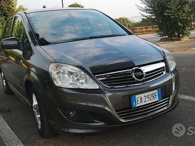 Usata Opel Zafira 115 CV (84 kW) 2010 Grigio Monovolume