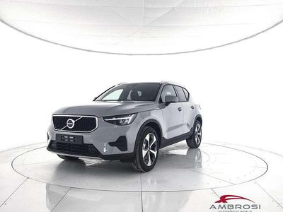 Nuova Volvo XC40 Core 163 CV (119 kW) 2026 Vapour grey SUV