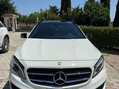 Usata Mercedes GLA220 Premium 177 CV (130 kW) 2017 SUV