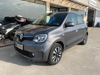 Usata Renault Twingo Zen 30 kW (42 CV) 2022 Grigio Utilitaria