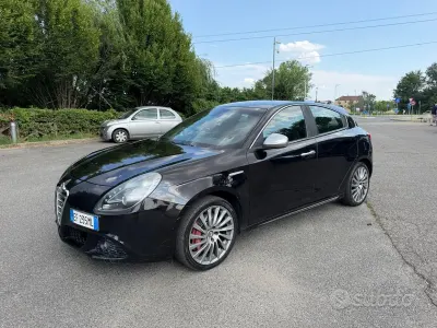 Usata Alfa Romeo Giulietta Exclusive 170 CV (125 kW) 2013 Nero Utilitaria