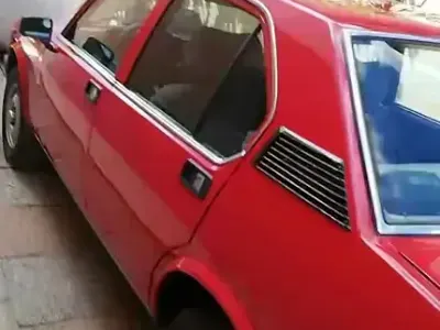 Usata Alfa Romeo Alfetta 130 CV (95 kW) 1982 Rosso Berlina