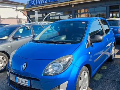 Usata Renault Twingo Dynamique 75 CV (55 kW) 2009 Blu Utilitaria