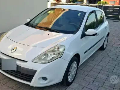 Usata Renault Clio II 75 CV (55 kW) 2009 Bianco Berlina