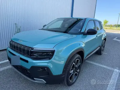 Usata Jeep Avenger Altitude 120 CV (88 kW) 2023 Bluazzurro SUV