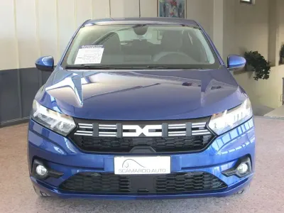 Usata Dacia Sandero Comfort 67 CV (49 kW) 2023 Blue iron metallizzato Berlina