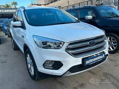 Usata Ford Kuga S 120 CV (88 kW) 2019 Bianco SUV