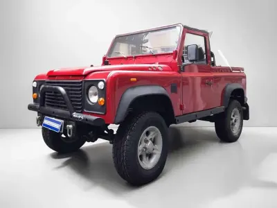 Usata Land Rover Defender 86 CV (63 kW) 1990 Rosso pastello SUV