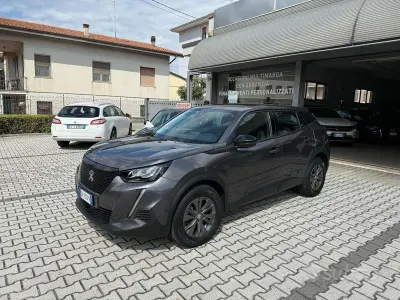 Usata Peugeot 2008 Allure 131 CV (96 kW) 2021 Grigio SUV