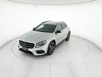 Usata Mercedes GLA200 Premium 136 CV (100 kW) 2019 Argento SUV