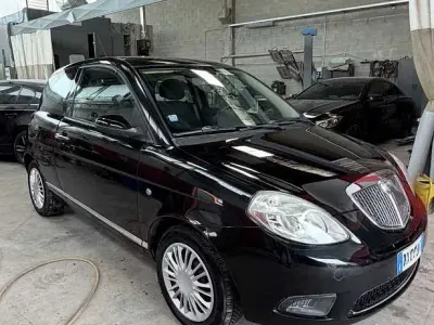 Usata Lancia Ypsilon 95 CV (69 kW) 2009 Nero Utilitaria