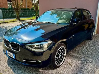 Usata BMW 118 Sport Line 143 CV (105 kW) 2014 Nero Utilitaria