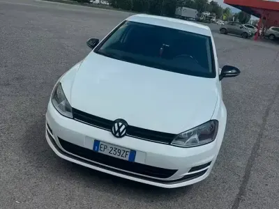 Occasion VW Golf VII 105 ch (77 kW) 2013 Blanc Berline