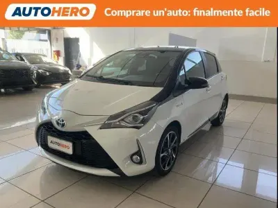 Begagnad Toyota Yaris Hybrid Edition 73 HK (53 kW) 2018 Vit Sedan