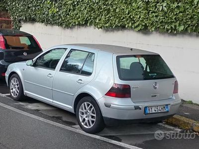 Usado VW Golf IV 130 CV (95 kW) 2002 Berlina