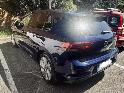 Usata VW Golf VII 110 CV (80 kW) 2021 Blu Utilitaria