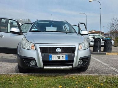 Usata Fiat Sedici 2007 Grigio SUV
