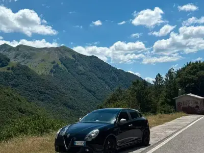 Usata Alfa Romeo Giulietta 120 CV (88 kW) 2019 Nero Utilitaria