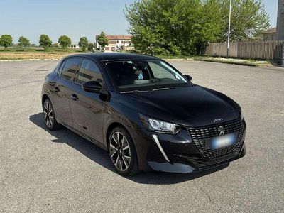Usata Peugeot 208 Allure 101 CV (74 kW) 2022 Nero Utilitaria