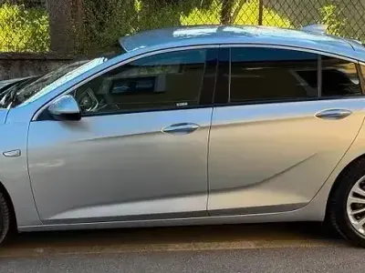 Usata Opel Insignia 136 CV (100 kW) 2017 Berlina