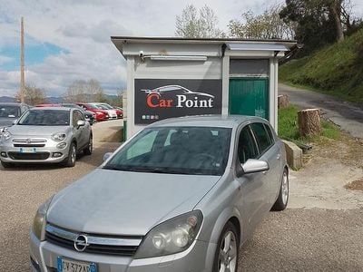 Usata Opel Astra Elegance 101 CV (74 kW) 2005 Grigio Berlina