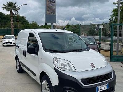 Usata Fiat Fiorino 80 CV (58 kW) 2017 Bianco Monovolume