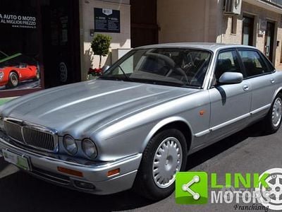 Usata Jaguar XJ6 Executive 211 CV (155 kW) 1995 Grigio Berlina