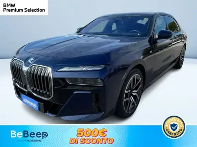 Usata BMW 740 M Sport 299 CV (219 kW) 2024 Blu Berlina
