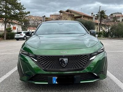Usata Peugeot 308 GT 131 CV (96 kW) 2022 Verde Berlina