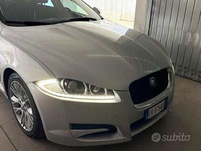 Usata Jaguar XF 190 CV (139 kW) 2011 Grigio Berlina