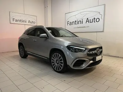 Usata Mercedes GLA250 AMG Line Premium Plus 163 CV (119 kW) 2024 Grigio SUV