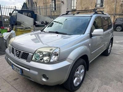 Usata Nissan X-Trail 136 CV (100 kW) 2005 Argento SUV