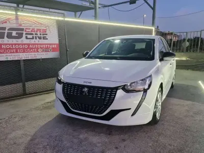 Usata Peugeot 208 Active 102 CV (75 kW) 2022 Bianco Utilitaria