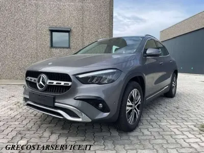 Usado Mercedes GLA180 Advanced 136 CV (100 kW) 2024 Montagna SUV