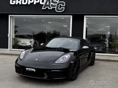 Usata Porsche 718 Cayman 300 CV (220 kW) 2019 Nero Coupé