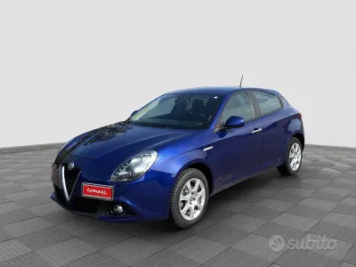 Usata Alfa Romeo Giulietta 120 CV (88 kW) 2019 Blu Utilitaria