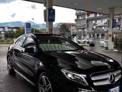 Usata Mercedes GLA220 AMG 177 CV (130 kW) 2017 SUV
