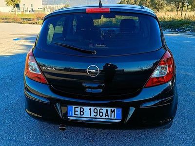 Usata Opel Corsa 2010 Nero Utilitaria