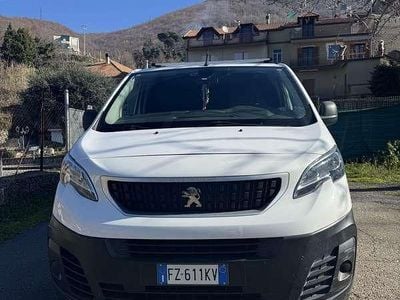 Gebraucht Peugeot Expert 121 PS (88 kW) 2019 Van
