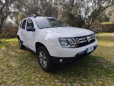 Usata Dacia Duster 105 CV (77 kW) 2015 Bianco SUV
