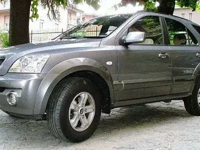 Usata Kia Sorento 140 CV (102 kW) 2003 Grigio SUV