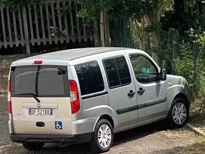 Usata Fiat Doblò 85 CV (62 kW) 2007 Grigio Monovolume