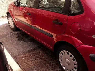Usata Citroën C3 60 CV (44 kW) 2002 Rosso Utilitaria