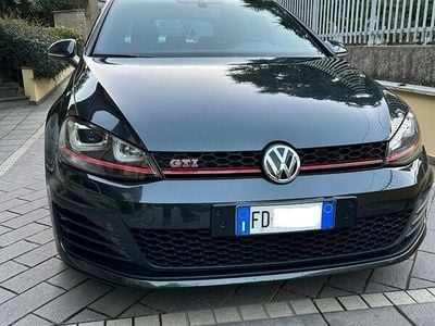 Usata VW Golf VII GTI 230 CV (169 kW) 2016 Grigio Utilitaria