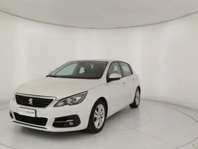 Usata Peugeot 308 Active 102 CV (75 kW) 2020 Bianco Berlina